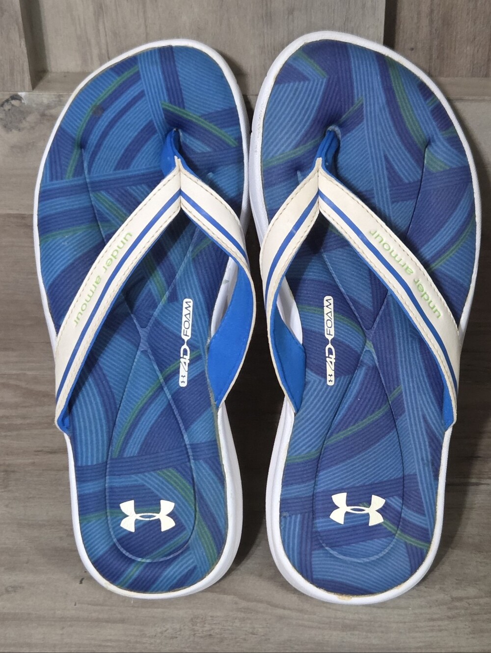 Under Armour Womens 7 Cushioned 4D Foam Flip Flops Blue White Airwaves Abstract